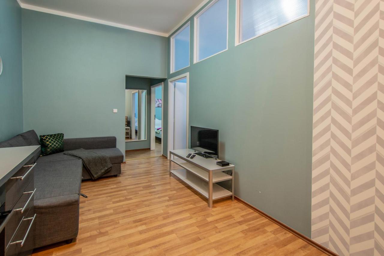 Ruzova Apartment By Ruterra Prága Kültér fotó