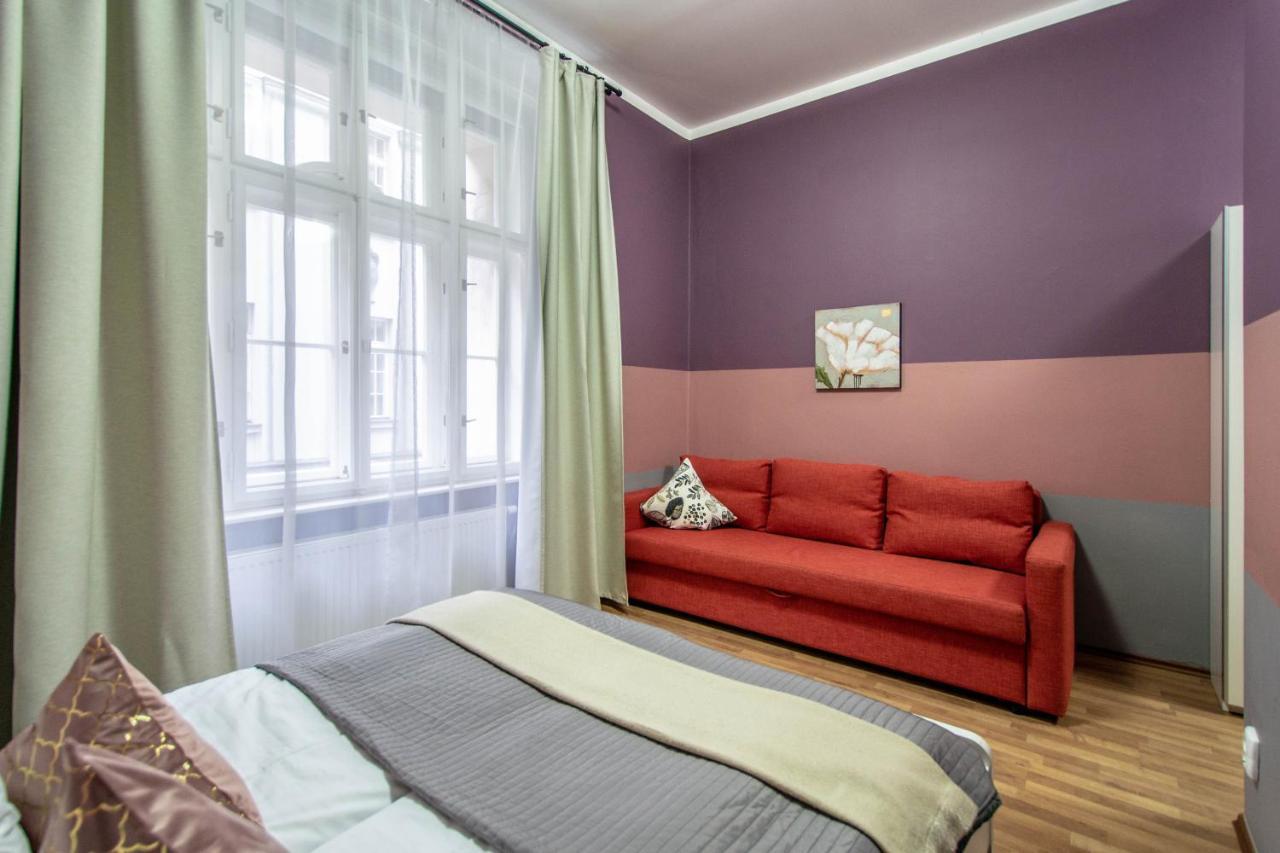 Ruzova Apartment By Ruterra Prága Kültér fotó